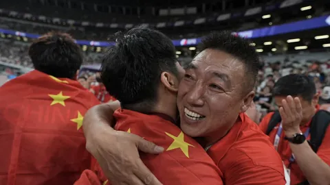 “皇马惊险闯入国王杯半决赛：魔笛助力小将绝杀建功”